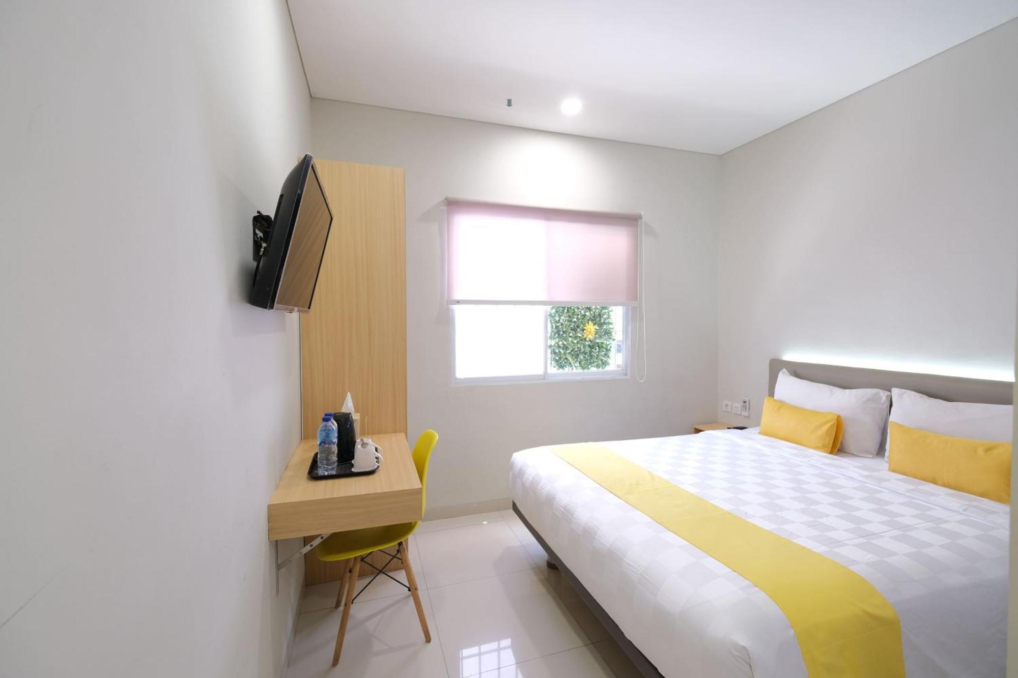 S101 Hotels Semarang Exterior foto
